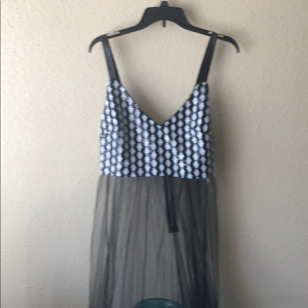 Black and white sequins tank
